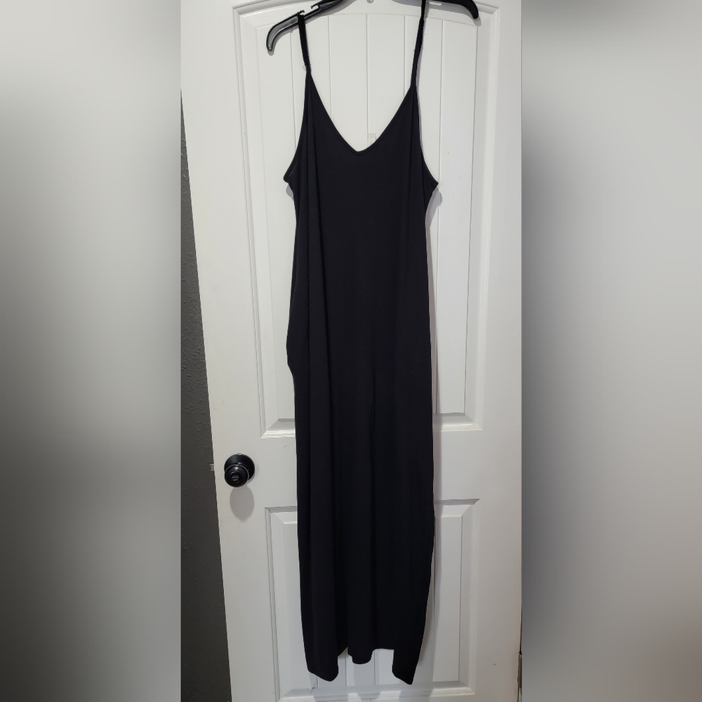 Black Zanana Premium maxi dress with pockets. Size XL